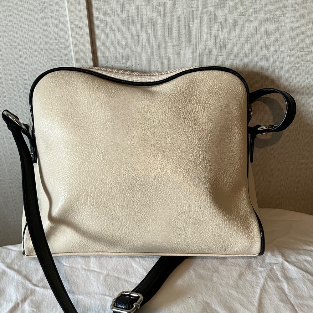 Franco Sarto Two-Tone Black and Cream Bag - Picture 6 of 6